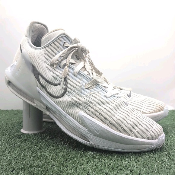 Nike Other - Nike Lebron Witness 6 Men's Size 15 Basketball Sneakers Daily Walking White Gray